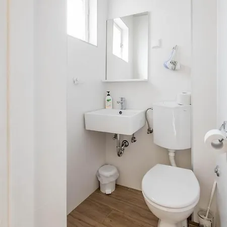 Apartment Ferienwohnung * Pula