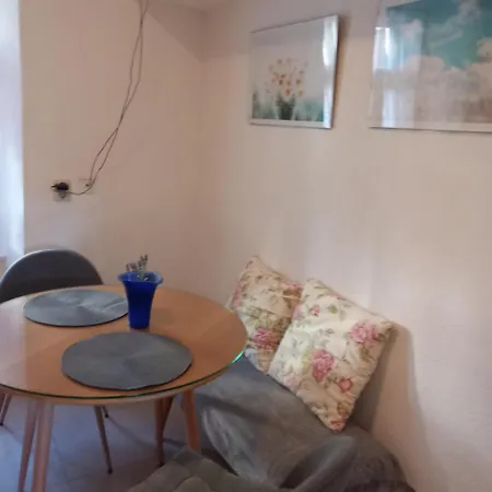 Apartment Ferienwohnung * Pula