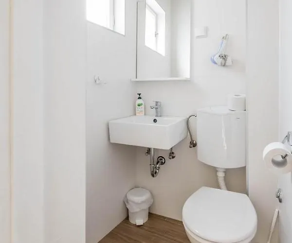 Apartment Ferienwohnung * 풀라