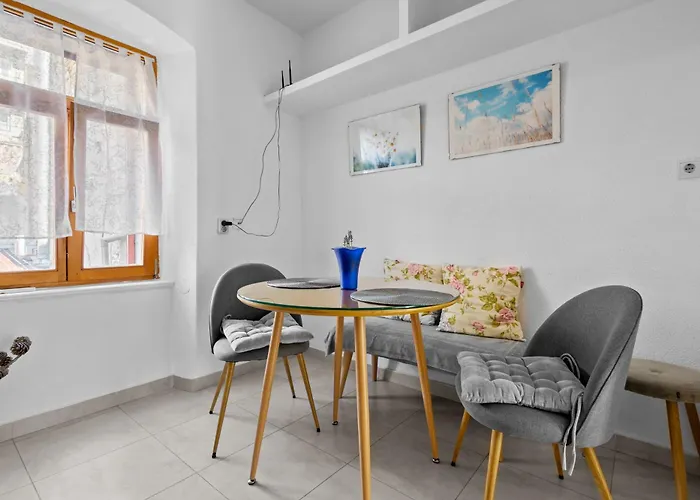 Apartment Ferienwohnung 풀라