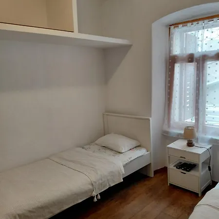 Apartment Ferienwohnung *